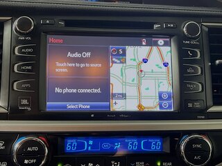 2016 Toyota Highlander Limited — photo 24