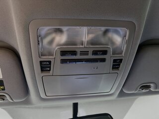 2016 Toyota Highlander Limited — photo 18