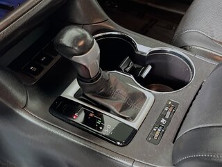 2016 Toyota Highlander Limited — photo 21
