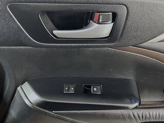 2016 Toyota Highlander Limited — photo 29
