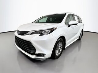 2022 Toyota Sienna XLE — photo 7