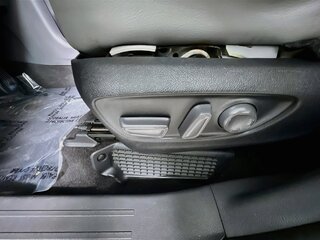 2022 Toyota Sienna XLE — photo 13