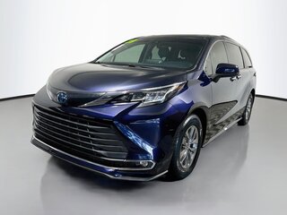 2023 Toyota Sienna XLE — photo 7