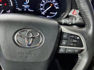 2025 Toyota Sienna XLE — photo 17