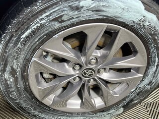 2025 Toyota Sienna XLE — photo 11