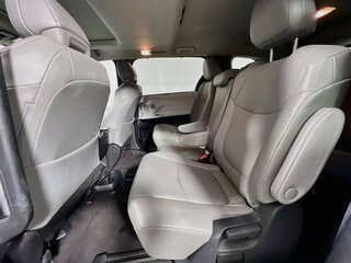 2025 Toyota Sienna XLE — photo 26