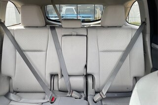 2015 Toyota Highlander LE — photo 14