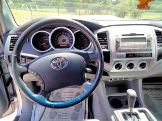 2011 Toyota Tacoma PreRunner — photo 15