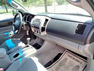 2011 Toyota Tacoma PreRunner — photo 21