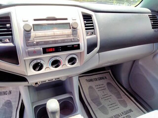 2011 Toyota Tacoma PreRunner — photo 18