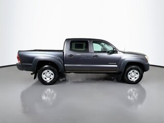 2015 Toyota Tacoma PreRunner — photo 2
