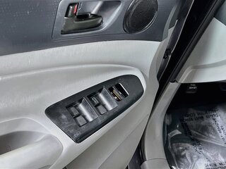 2015 Toyota Tacoma PreRunner — photo 14