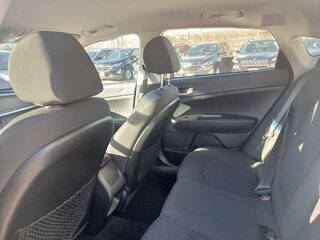 2020 Kia Optima LX — photo 8