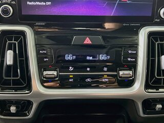 2021 Kia Sorento SX Prestige — photo 23
