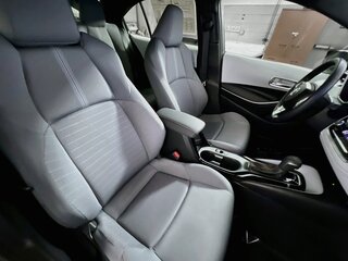 2025 Toyota Corolla FX — photo 28