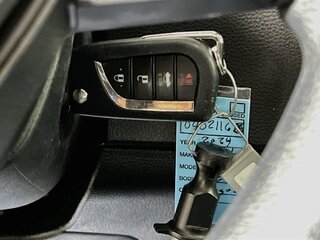 2024 Toyota Corolla LE — photo 20