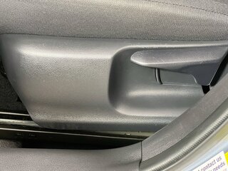 2025 Toyota Corolla LE — photo 13