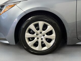 2025 Toyota Corolla LE — photo 11