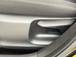 2026 Toyota Corolla LE — photo 13