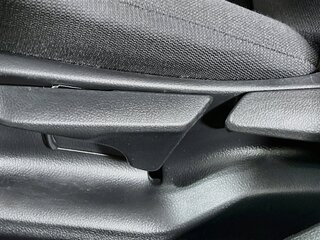 2024 Toyota Corolla LE — photo 13