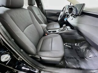 2024 Toyota Corolla LE — photo 27