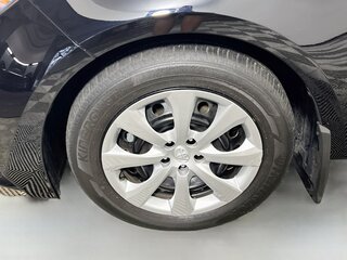 2026 Toyota Corolla LE — photo 11