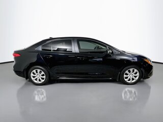 2026 Toyota Corolla LE — photo 2
