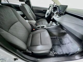 2024 Toyota Corolla LE — photo 27
