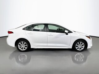 2024 Toyota Corolla LE — photo 2