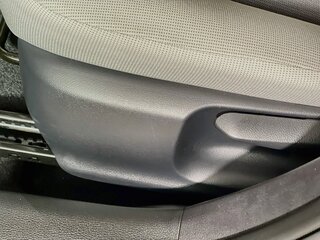 2026 Toyota Corolla LE — photo 13