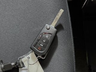 2024 Toyota Corolla LE — photo 32