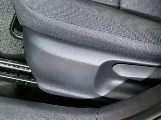 2026 Toyota Corolla LE — photo 13