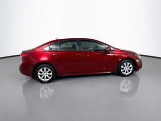 2026 Toyota Corolla LE — photo 2