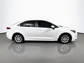 2025 Toyota Corolla LE — photo 2