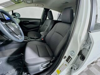 2025 Toyota Corolla LE — photo 12