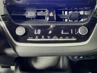 2025 Toyota Corolla LE — photo 21