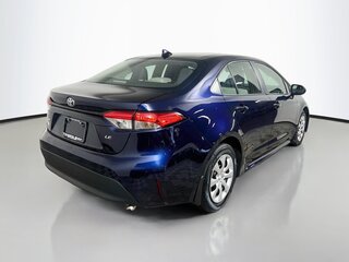 2025 Toyota Corolla LE — photo 3