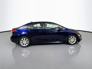 2025 Toyota Corolla LE — photo 2