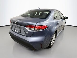 2025 Toyota Corolla LE — photo 3