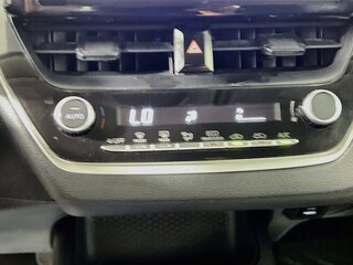 2024 Toyota Corolla LE — photo 21