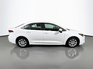 2024 Toyota Corolla LE — photo 2