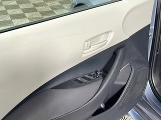 2025 Toyota Corolla LE — photo 14