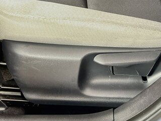 2025 Toyota Corolla LE — photo 13