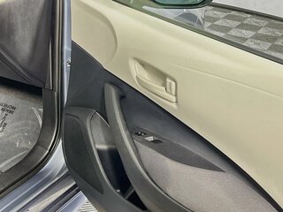 2025 Toyota Corolla LE — photo 29