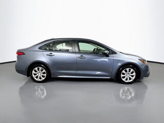 2025 Toyota Corolla LE — photo 2