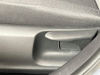 2025 Toyota Corolla LE — photo 13