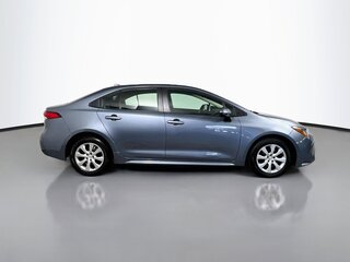 2025 Toyota Corolla LE — photo 2