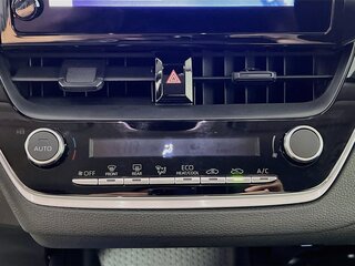 2025 Toyota Corolla LE — photo 23