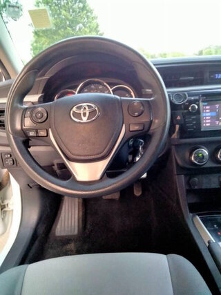 2016 Toyota Corolla L — photo 13