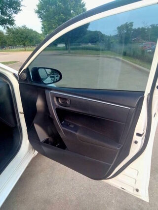 2016 Toyota Corolla L — photo 18